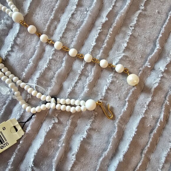 Vintage Faux Pearl,White, Gold Bead Choker Necklace Monet 15"- 18" - Picture 6 of 13